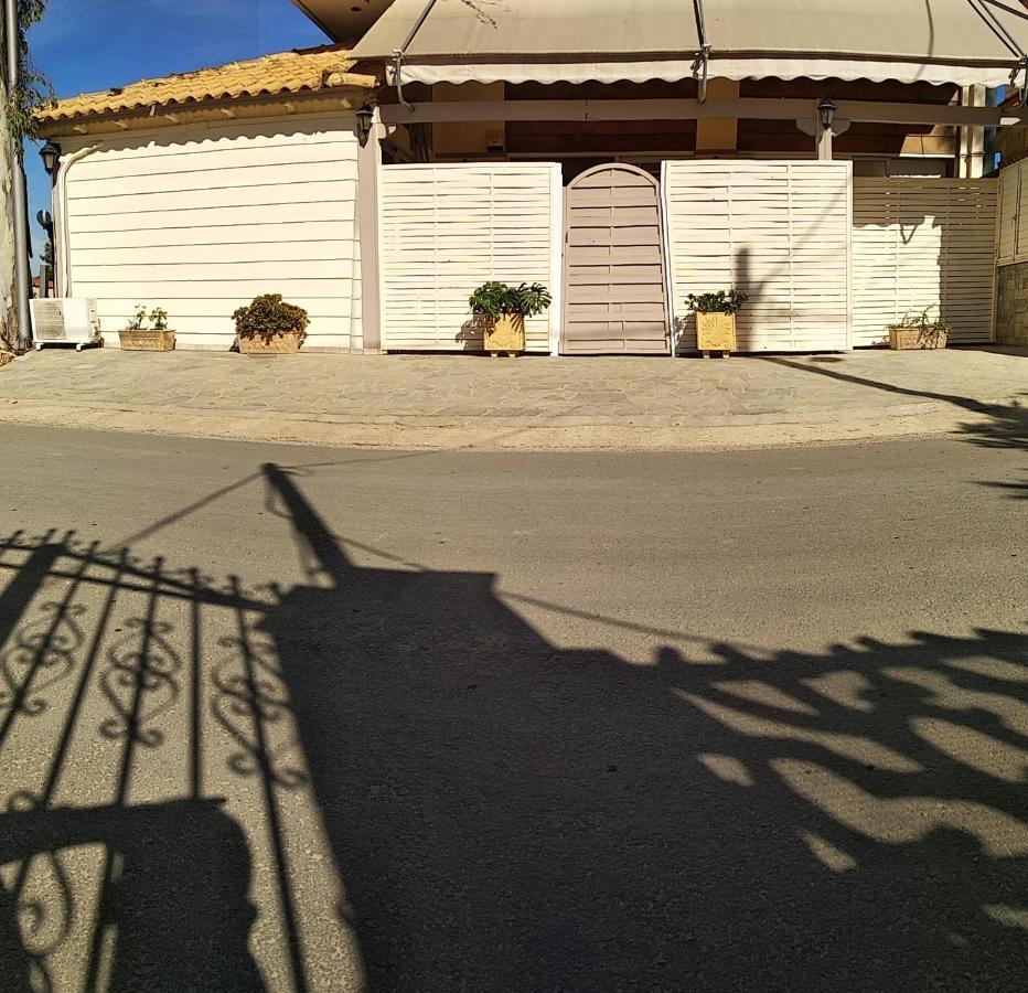 Alternative Country House 10 Minutes From Athens Airport Artemida  Eksteriør billede